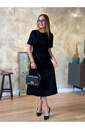 Kadın Kısa Kollu Bisiklet Yaka Midi Viskon Iki Iplik Elbise