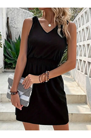 Kadın V Yakalı Belinde Gipe Detay Krep Elbise