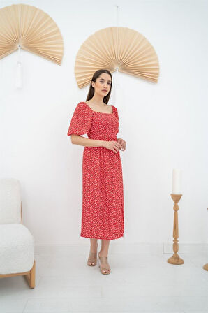 Kırmızı Çiçek Desenli Elbise