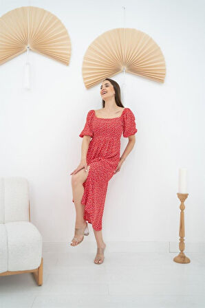 Kırmızı Çiçek Desenli Elbise