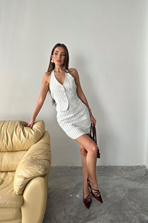 Beyaz Çizgili Yelek Ve Etek Takım