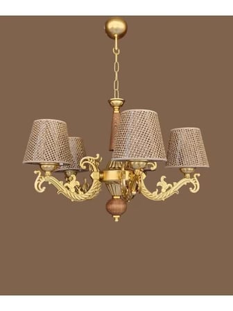 DOĞAL AHŞAPLI YARI MAT GOLD BOYALI RATTAN KOL ŞAPKALI BEŞ KOLLU AVİZE