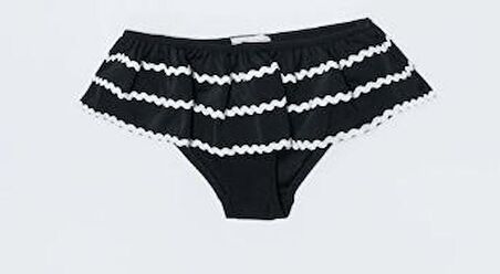 Kız çocuk bikini altı