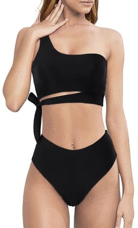Bikini üstü yandan bağlama detaylı
