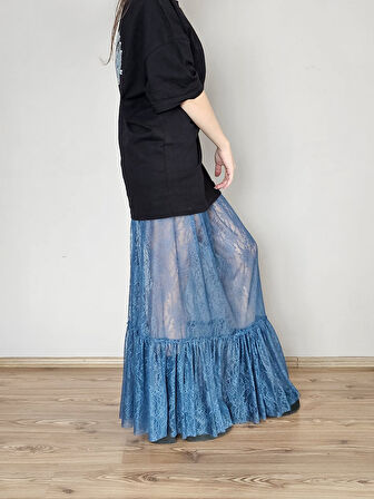 Fırıfırlı uzun dantel etek