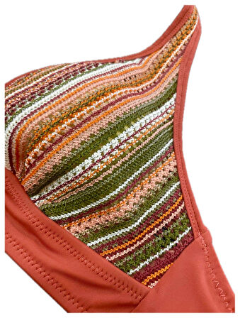 Dokulu Ve Dantelli Çok Renkli Bikini Takım