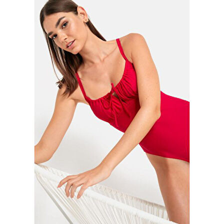 Büzgü detaylı mayo