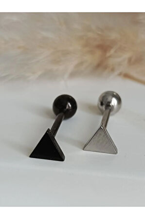 Üçgen siyah dil piercing