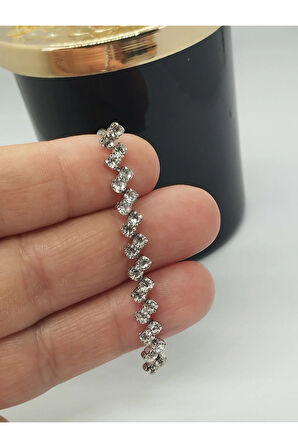 Cerrahi Çelik Zigzag Sıralı Zirkon Göbek Piercing
