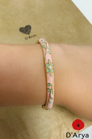 DD492 Vintage Pembe Yeşil Çiçekli Mineli Desenli Gold Kelepçe Bilezik