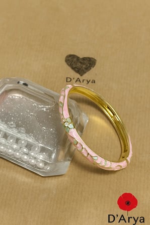 DD492 Vintage Pembe Yeşil Çiçekli Mineli Desenli Gold Kelepçe Bilezik