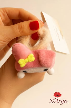 DD537 Pembe Kuromi Pelüş Oyuncak – Hello Kitty Arkadaşı Mini Kawaii Figür