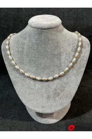 DD545 Gold Ara Boncuklu Oval İnci Kolye