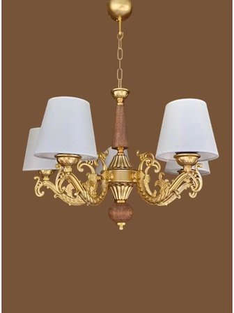 DOĞAL AHŞAPLI YARIMAT GOLD BOYALI BEŞ KOLLU KREM ŞAPKALI AVİZE