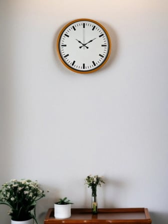 36 Cm Turuncu Sade Şık Duvar Saati iegxx