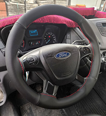 DİKİŞLİ DİREKSİYON KILIFI SİYAH DERİ NOKTALI DERİ KIRMIZI DİKİŞLİ F.OR.D TRANSİT 2014-2025 Arası