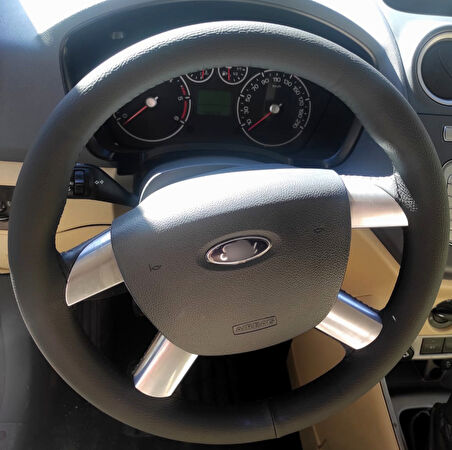 DİKİŞLİ DİREKSİYON KILIFI SİYAH DERİ SİYAH DİKİŞLİ FORD CONNECT / FOCUS İÇİN