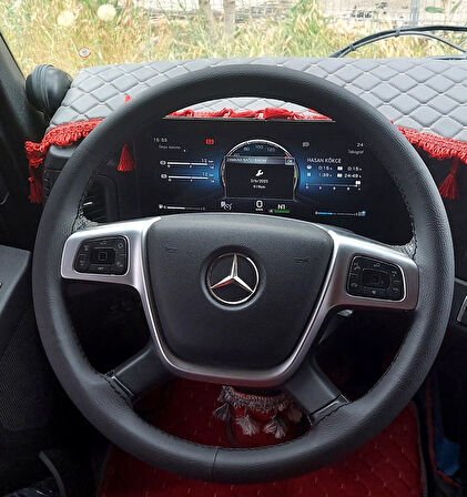 DİKİŞLİ DİREKSİYON KILIFI SİYAH DERİ SİYAH DİKİŞLİ MERCEDES ACTROS 1841 İÇİN (fotoğraftaki direksiyonlar)