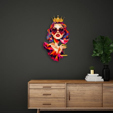 Taçlı Kadın (Kokteyl) Metal Tablo 54x95 cm