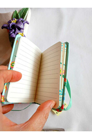 DEFTER NOT ANI HEDİYE KIZ ÇOCUK GENÇ ÇİZGİLİ 80 YAPRAK A7 CEP BOY DESENLİ LASTİK KAPAMA YEŞİL