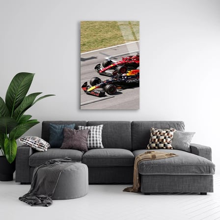 Red Bull İkili Yarış F1 Cam Tablo – Formula 1 Duvar Dekoru 80x125 cm