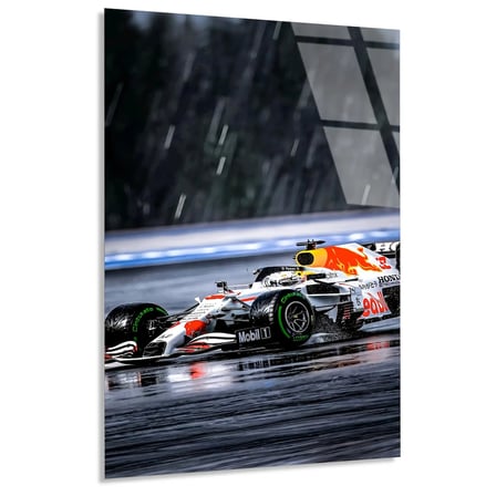 Red Bull Beyaz Livery Yağmurda F1 Cam Tablo – Formula 1 Duvar Dekoru 35x50 cm