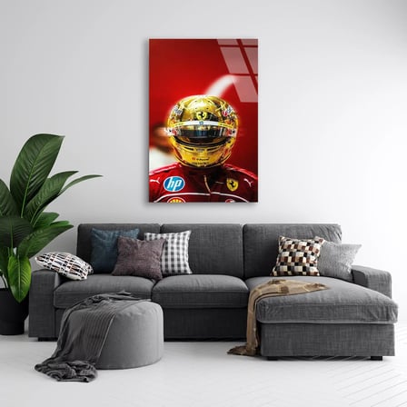 Ferrari Altın Kask F1 Cam Tablo – Formula 1 Duvar Dekoru 35x50 cm