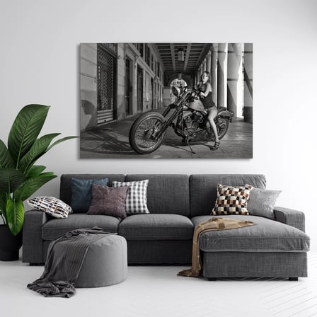 Chopper Motosiklet Kadın Cam Tablo 50x35 cm