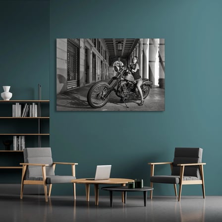 Chopper Motosiklet Kadın Cam Tablo 50x35 cm