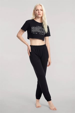 Kadın Siyah Crop T-Shirt Pantolon Takım Rahat Günlük Spor Şık İkili Set