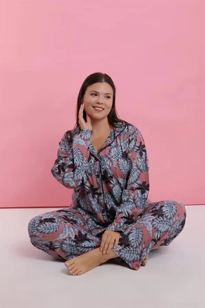 Kadın Büyük Beden Somon Yaprak Desenli Düğmeli Pijama Takımı