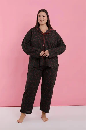 Kadın Büyük Beden Siyah Kırmızı Çiçekli Düğmeli Pijama Takımı