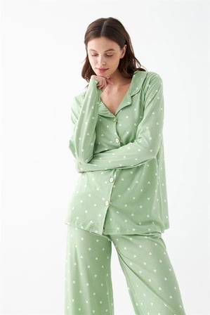 Kadın Yeşil Kalp Desenli Düğmeli Pamuklu Pijama Takımı