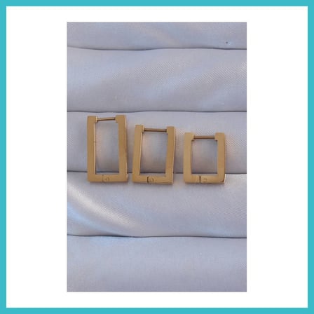 DEFNE STORE 316L Çelik Gold Renk Dikdörtgen Küpe Seti DFNBEZ