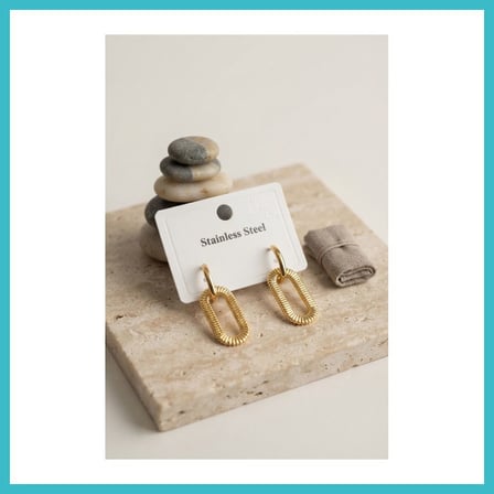 DEFNE STORE 316L Gold Renk Tırtıklı Ataç Form Tasarım Küpe DFNBEZ
