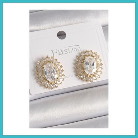 DEFNE STORE Pirinç Gold Renk Zirkon Taşlı Kadın Küpe DFNBEZ