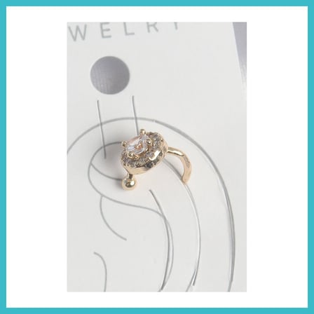 DEFNE STORE Pirinç Gold Renk Zirkon Taşlı Kadın Kıkırdak Küpe DFNBEZ