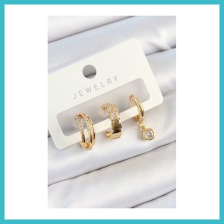 DEFNE STORE Pirinç Zirkon Taşlı Halka Model Gold Renk 3'lü Çift Kadın Küpe Set DFNBEZ
