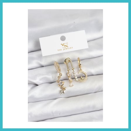 DEFNE STORE Pirinç Gold Renk Zirkon Taşlı Uzay Model YSX Trio Küpe Seti DFNBEZ