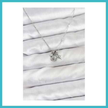 DEFNE STORE Pirinç Gümüş Renk Minimal Charmlı Kadın Kolye DFNBEZ