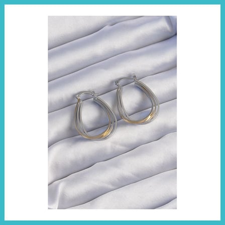 DEFNE STORE Pirinç Gold Gümüş Renkli Oval Çoklu Görünümlü Küpe DFNBEZ