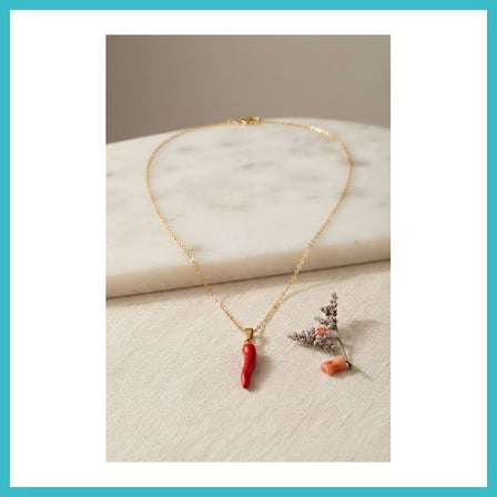DEFNE STORE 316L Çelik Gold Renk Zincir Kırmızı Kapya Biber Model Kadın Kolye DFNBEZ