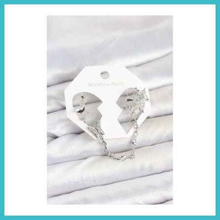 DEFNE STORE Pirinç Gümüş Renk Kelebek Model Zincir Bağlantılı Ear Cuff Küpe Seti DFNBEZ