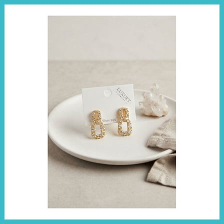 DEFNE STORE Zirkon Taşlı Gold Renk Pirinç Vintage Kadın Küpe DFNBEZ