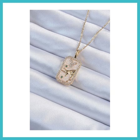 DEFNE STORE 316L Çelik Zincir Gold Renk Zirkon Taşlı Boğa Figürlü Tarot Kolye DFNBEZ