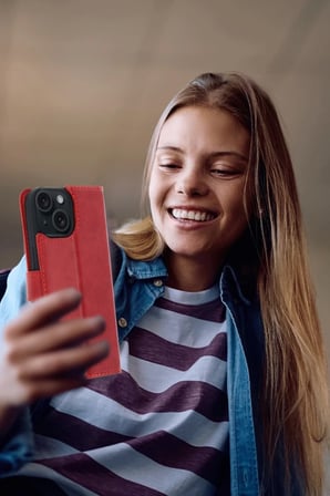 DEFNE STORE iPhone 15 Uyumlu Trend S Plus Kapaklı Kılıf - Siyah DFNBEZ