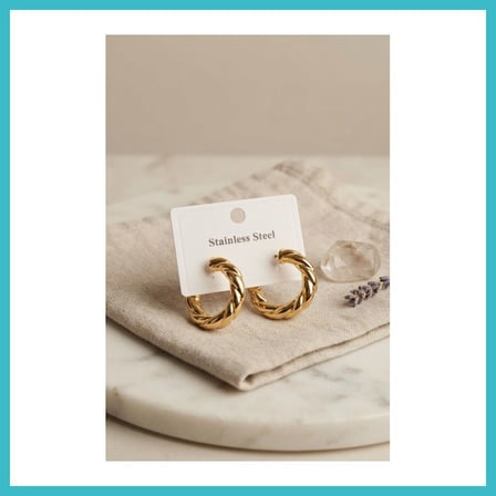 DEFNE STORE 316L Çelik Gold Renk Vintage Kıvrımlı Halka Model Küpe DFNBEZ