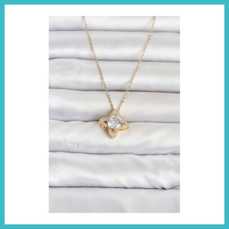 DEFNE STORE 316L Çelik Zincir Gold Renk Yonca Model Kadın Kolye DFNBEZ