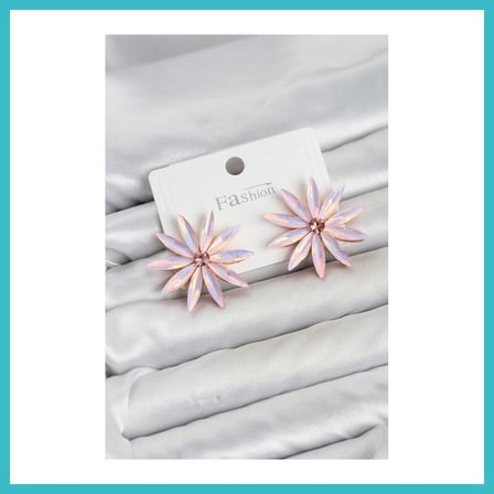 DEFNE STORE Pembe Kristal Taşlı Lotus Model Kadın Küpe DFNBEZ