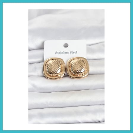 DEFNE STORE 316L Çelik Gold Renk Düğme Model Kadın Küpe DFNBEZ